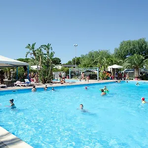 Kamemi Village & Holiday park